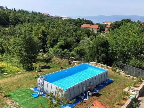 Holiday home in Rijeka 49910