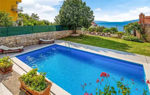 Lovely Apartment In Rijeka With Wifi