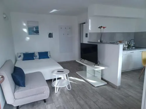 Nelly Apartment