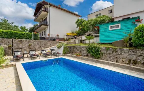 2 Bedroom Stunning Apartment In Rukavac