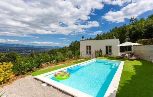 Beautiful Home In Rukavac With Wifi