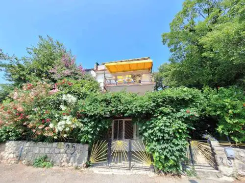 Apartment Ivy