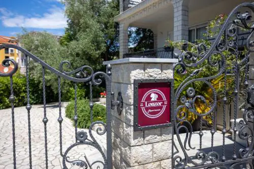 Apartments Lonzor