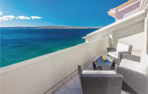 Stunning Apartment In Selce With Wifi