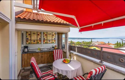 Villa Ana Selce s panoramskim pogledom na more