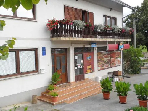 Apartments & Rooms Renduli - One Bedroom Apartment with Balcony