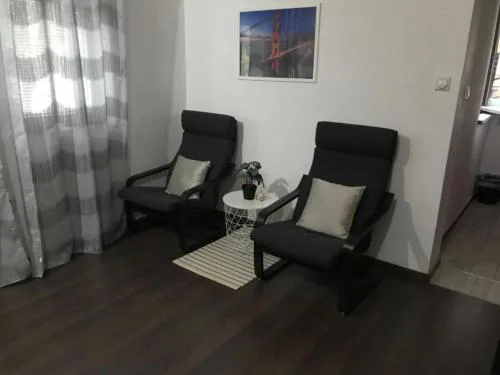 Studio Apartment with Terrace and Pool