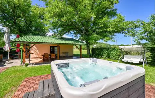 Studio Holiday Home In Galovic Selo
