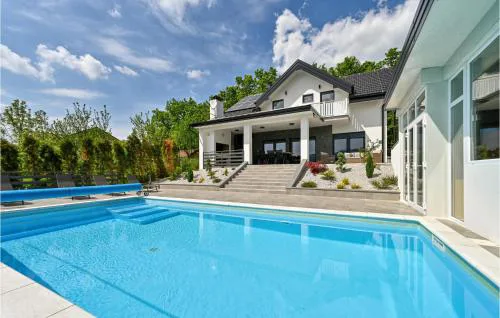 Beautiful Home In Stubicke Toplice