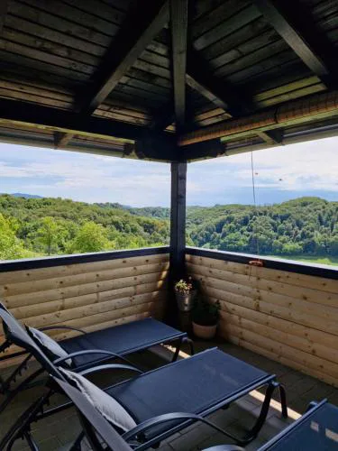 GREENHILLS Relax & Holiday House