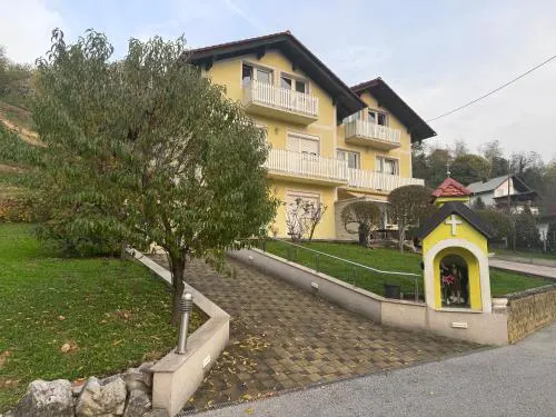 Apartments Matanovic