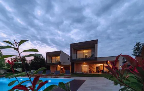 Awesome Home In Oroslavje With Sauna