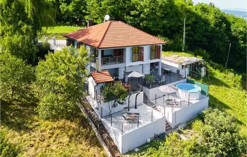 Lovely Home In Kladje With Kitchen