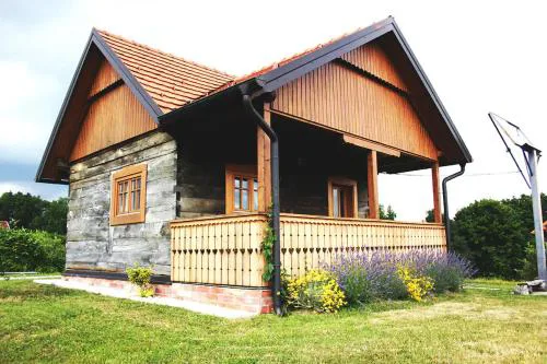 Wood & Hills Heritage Retreat