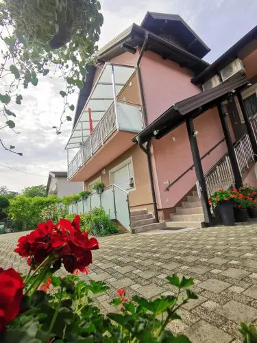 Apartmani Jastreb