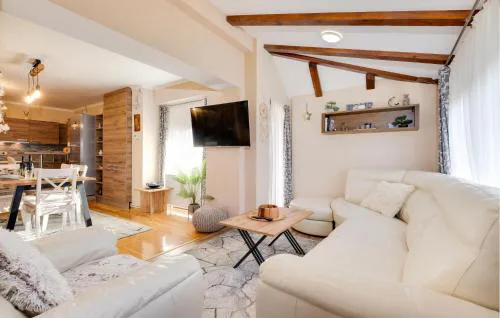 Gorgeous Home In Plesivica With Sauna