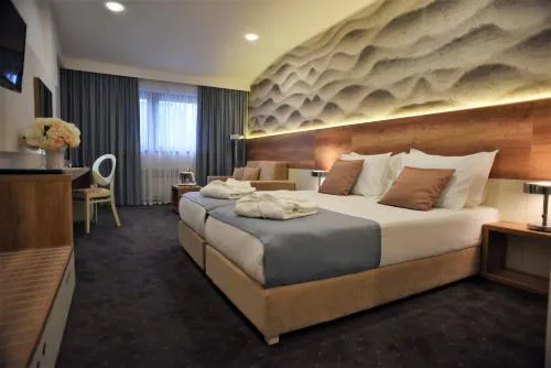 Hotel Santiny