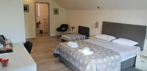 KE-TO Zagreb Airport Rooms