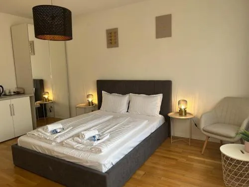 Near airport Zagreb 2 Netflix, WiFi, Self check in