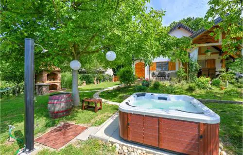 2 Bedroom Stunning Home In Jalzabet