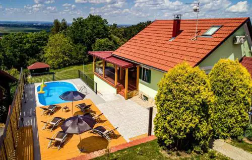 Villa Magic by Villas Guide