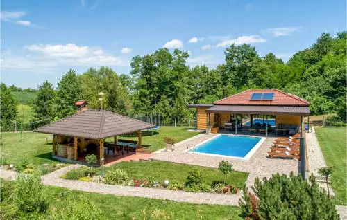 Beautiful Home In Kelemen With Sauna
