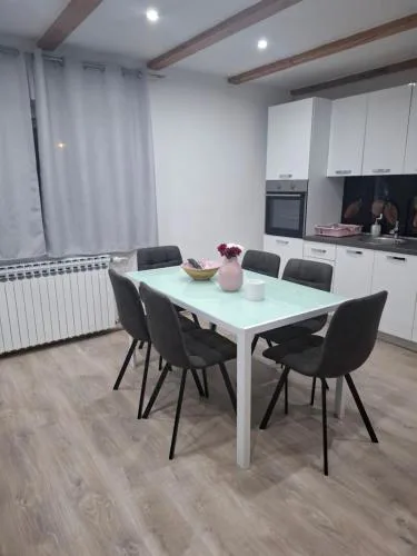 Sweet Dreams Apartment 1