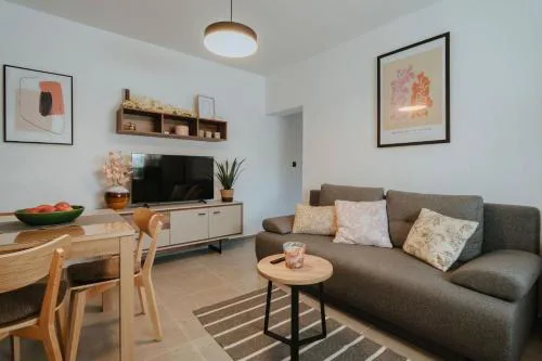 Apartman IV u centru Kutine.