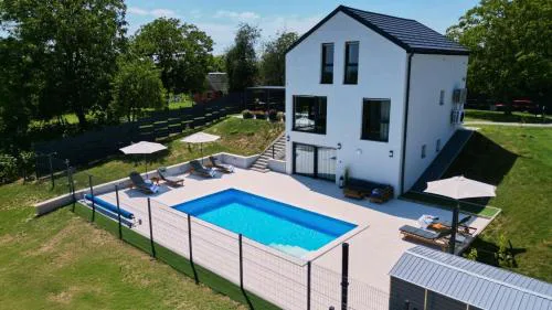 Villa MILA by Villas Guide