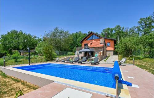Lovely Home In Kapela