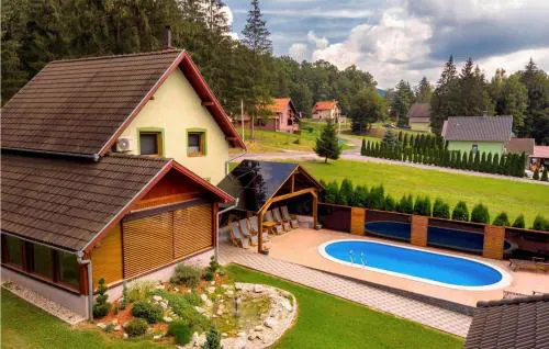 Cozy Home In Brestovac With Sauna