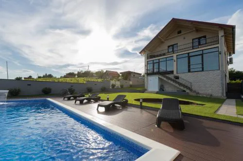 Vineyard Vila 01 by GREEN Croatia