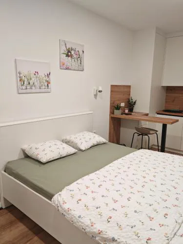 Pe Pe room