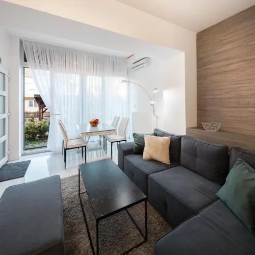 Premium DC Apartment Osijek by GREEN Croatia