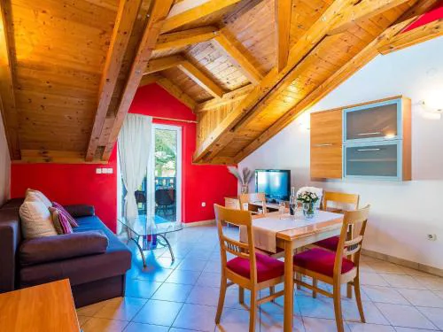 Apartments Vodnica- Comfort One Bedroom Apartment with Balcony and Partial Sea View A1