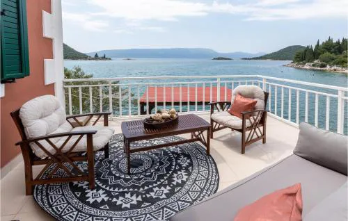 2 Bedroom Awesome Apartment In Blace