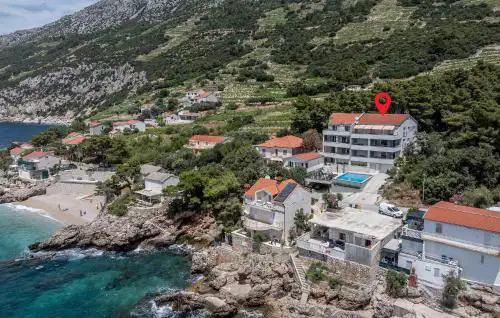 Beautiful Apartment In Dingac With House Sea View