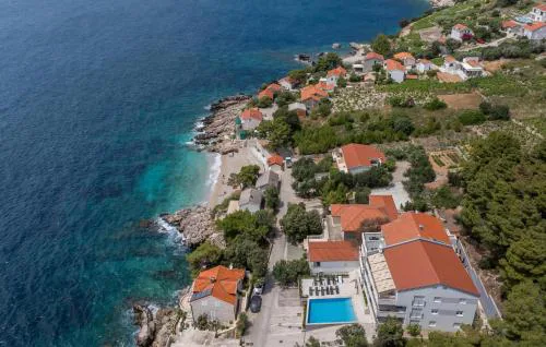 Beautiful Apartment In Dingac With Wifi
