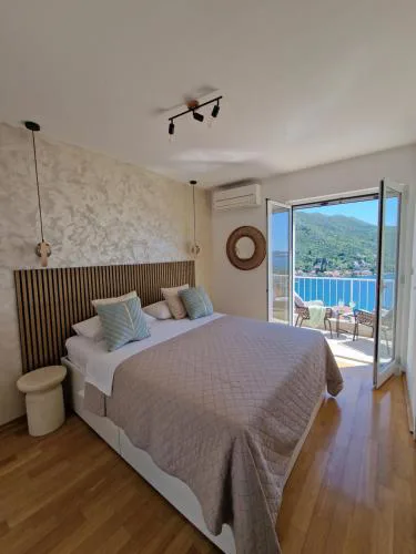 Blue Diamond Rooms