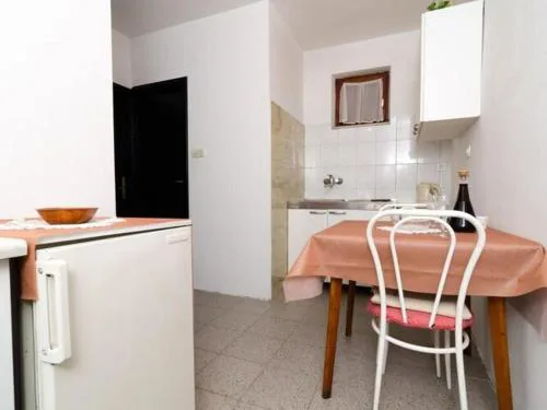 Apartment Dalmatin uljana - Two-Bedroom Apartment 2