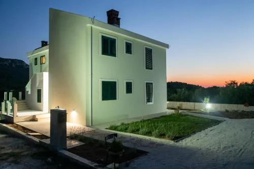 Apartments with parking space Zuljana, Peljesac - 23994