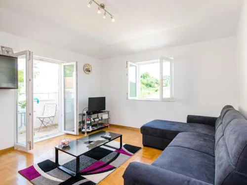 Ana Apartment - One Bedroom Apartment with Balcony