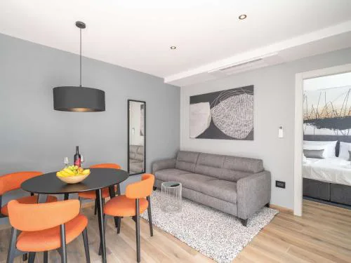 Apartments Villa Royale - Luxury One Bedroom Apartment with Terrace