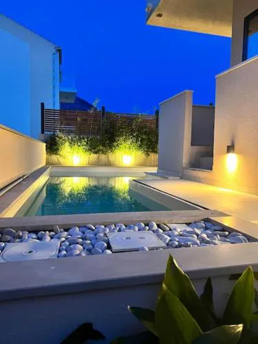 Private pool amazing apartmant