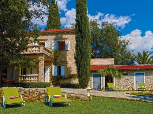 Villa in Čilipi near Dubrovnik with Pool