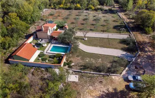 Lovely Home In Desne With Kitchen