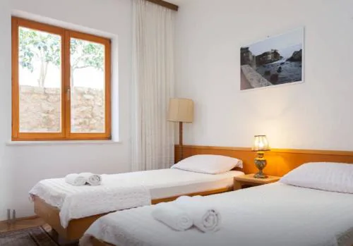 Apartment and Rooms Villa Marijo