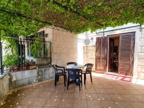 Apartment Berk - One-Bedroom Apartment with Terrace
