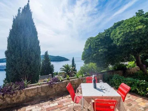 Apartment Charming Arena - One Bedroom Apartment with Terrace and Sea View