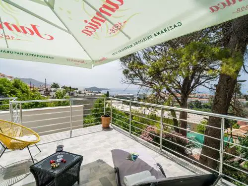 Apartment Eulalija- One-Bedroom Apartment with Terrace and Sea View